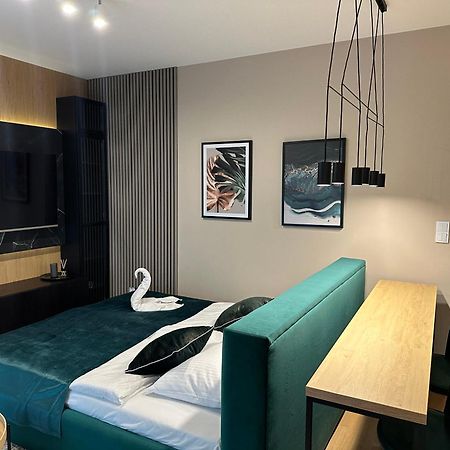 Tauron Arena Apartment With Garage - Krakow Lema Екстер'єр фото