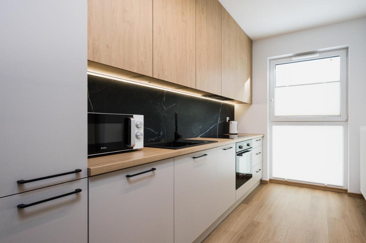 Tauron Arena Apartment With Garage - Krakow Lema Екстер'єр фото