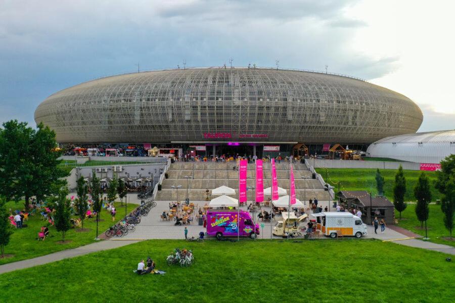 Tauron Arena Apartment With Garage - Krakow Lema Екстер'єр фото