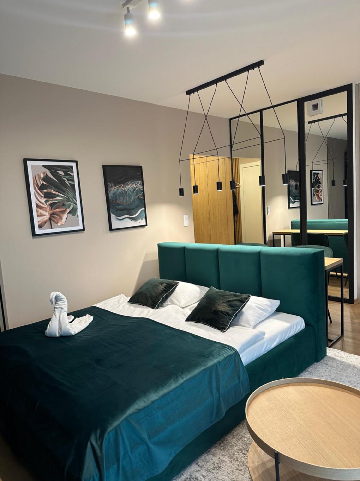 Tauron Arena Apartment With Garage - Krakow Lema Екстер'єр фото