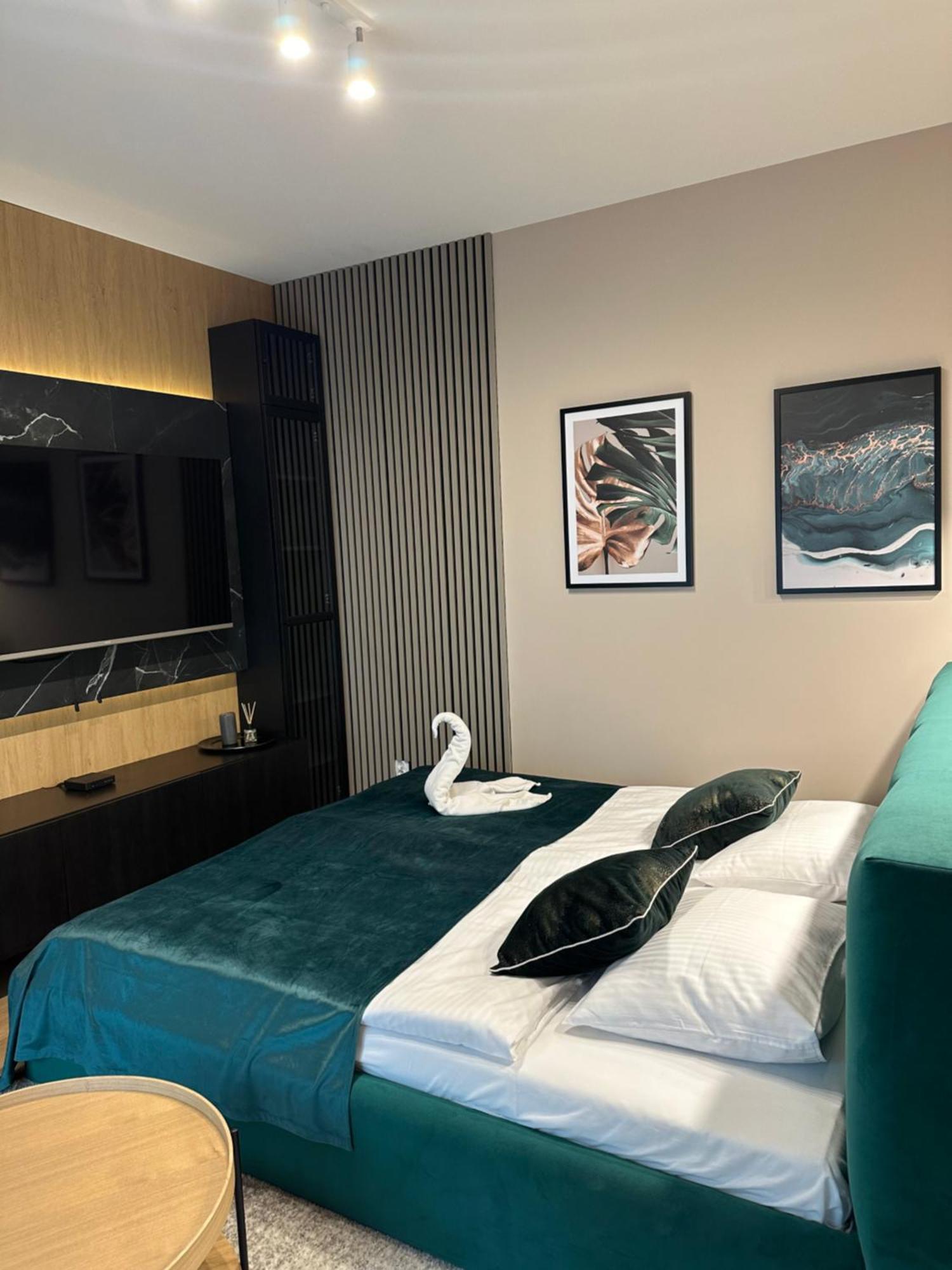 Tauron Arena Apartment With Garage - Krakow Lema Екстер'єр фото